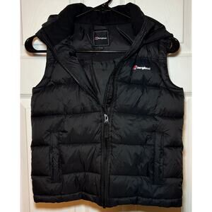 Berghaus‎ kid’s puffer vest with hood. Black size 9/10